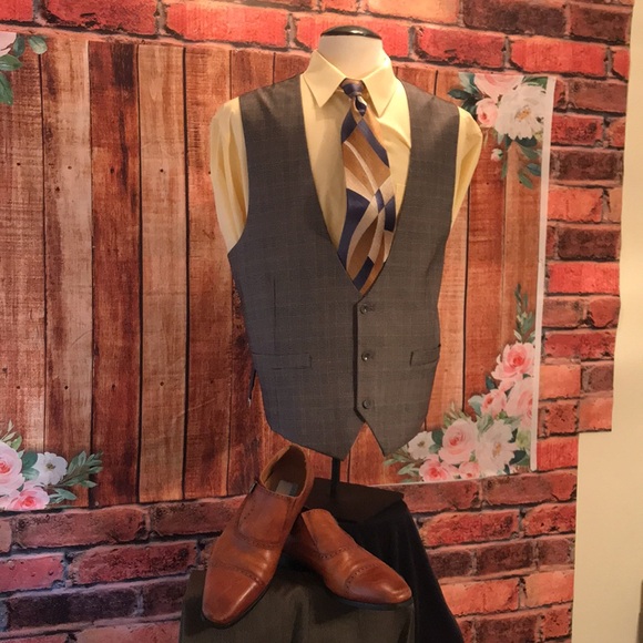 Dress Vest - Picture 8 of 17